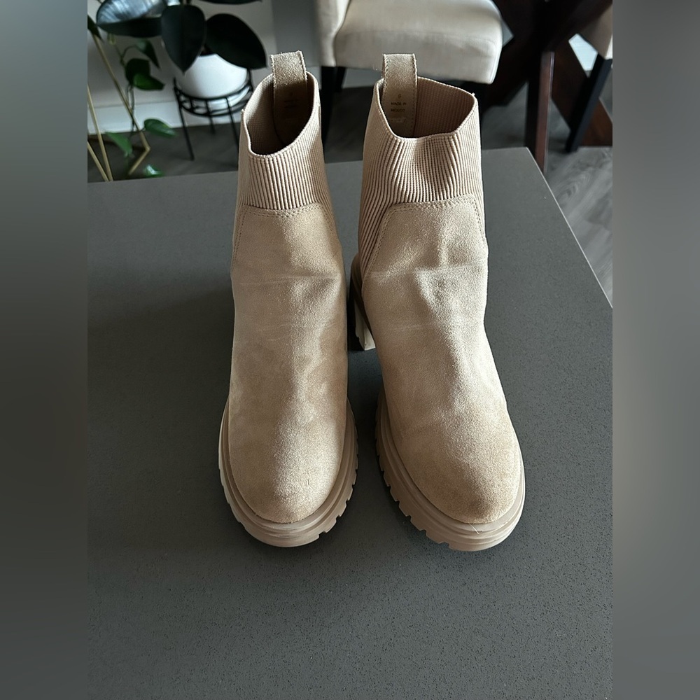 Steve Madden Hutch Sand Faux Suede Booties